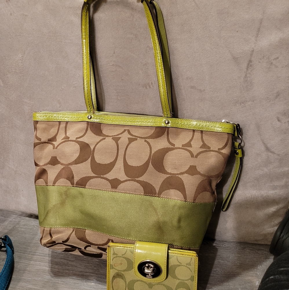 Coach Green And Tan Purse Bag With Matching Wallet